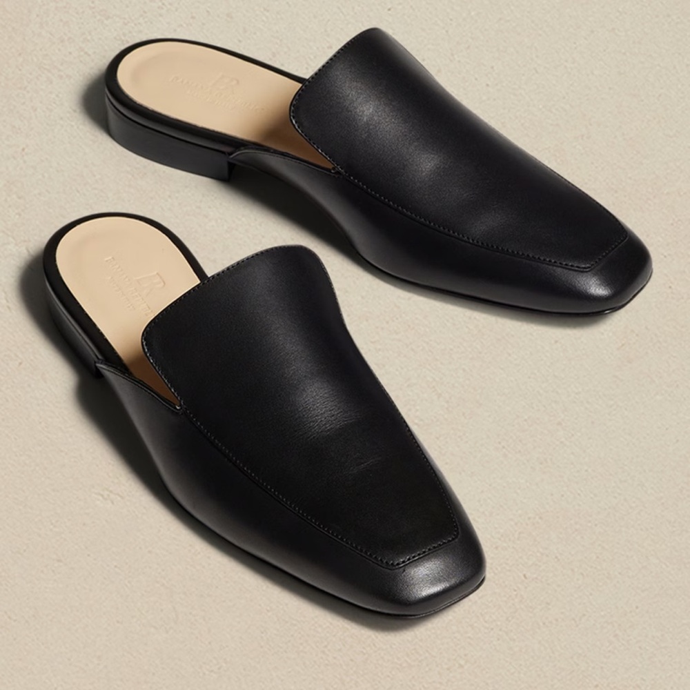 Banana Republic Bond Leather Mules size 9